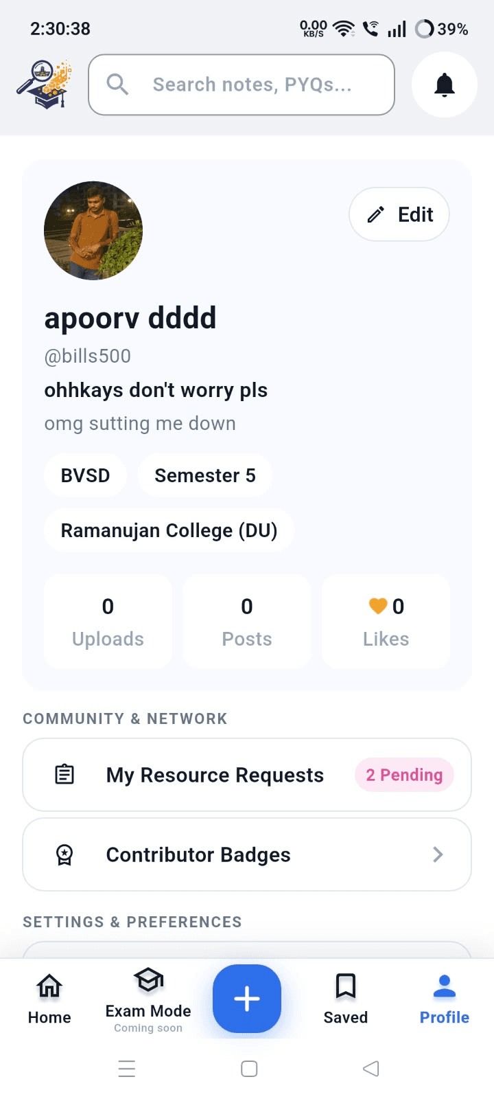 Profile screen showing course, semester, college and upload stats